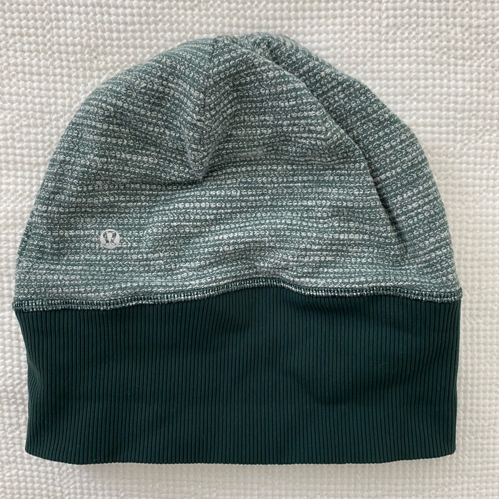 lululemon reversible hat